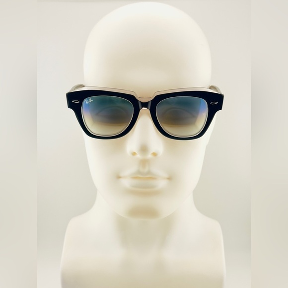 Ray-Ban State Street Women’s Sunglasses RB2186 Black Transparent frame Blue Lens main image 16